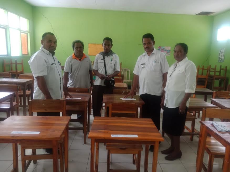 Pelaksaan Ujian Tertulis Perangkat Desa Di Amsel Berlangsung Di SD GMIT Panite 1