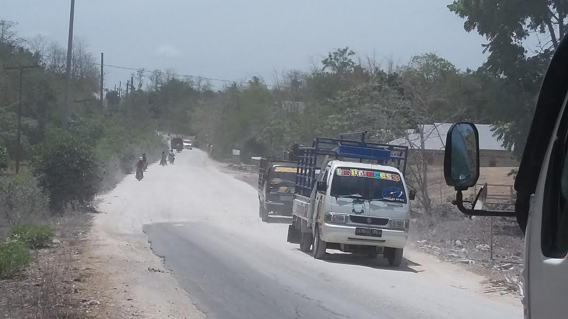 Memprihatinkan, Kondisi Jalan Propinsi Tambolaka-Keruni Sumba Barat Daya