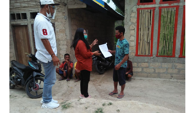 Sampaikan Kabar Perawatan, Gugus Tugas Covid-19 Manggarai Timur Sambangi Keluarga MYS