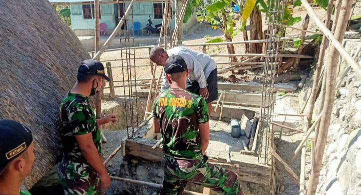 Satgas Yonarmed 3/105 Tarik Lakukan Gerakkan Peduli KLM di Perbatasan RI-RDTL