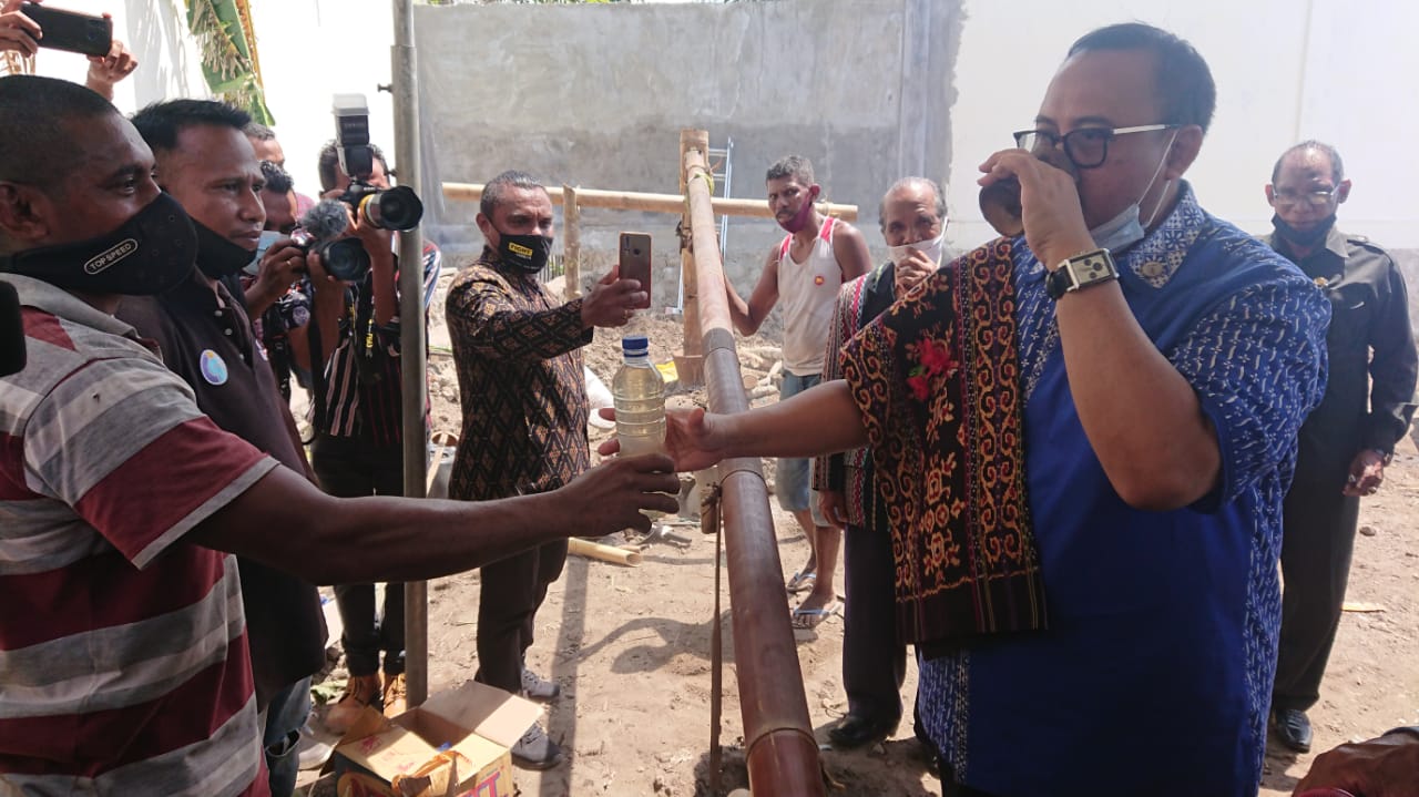 Sekretaris Menkop UKM RI Melunasi ‘Hutang’ di Kopdit Obor Mas Maumere, Simak YUK