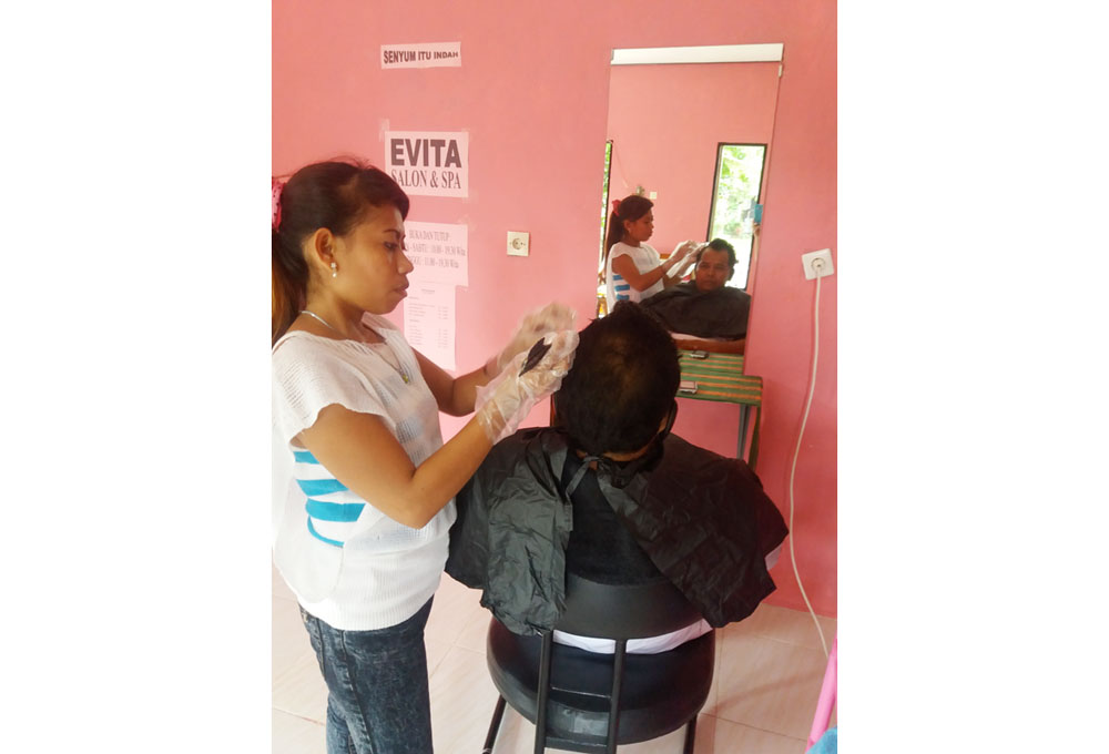 Agar Tetap Sehat, Ini Langkah-Langkah Sebelum dan Sesudah Rambut Diwarnai