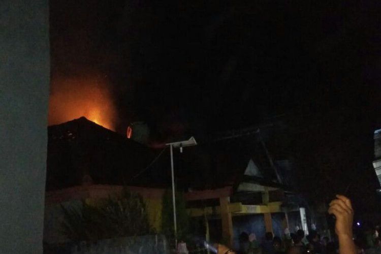 Seorang Nenek Berusia 69 Tahun Tewas Terbakar, Diduga Terjebak di Tengah Amukan Api