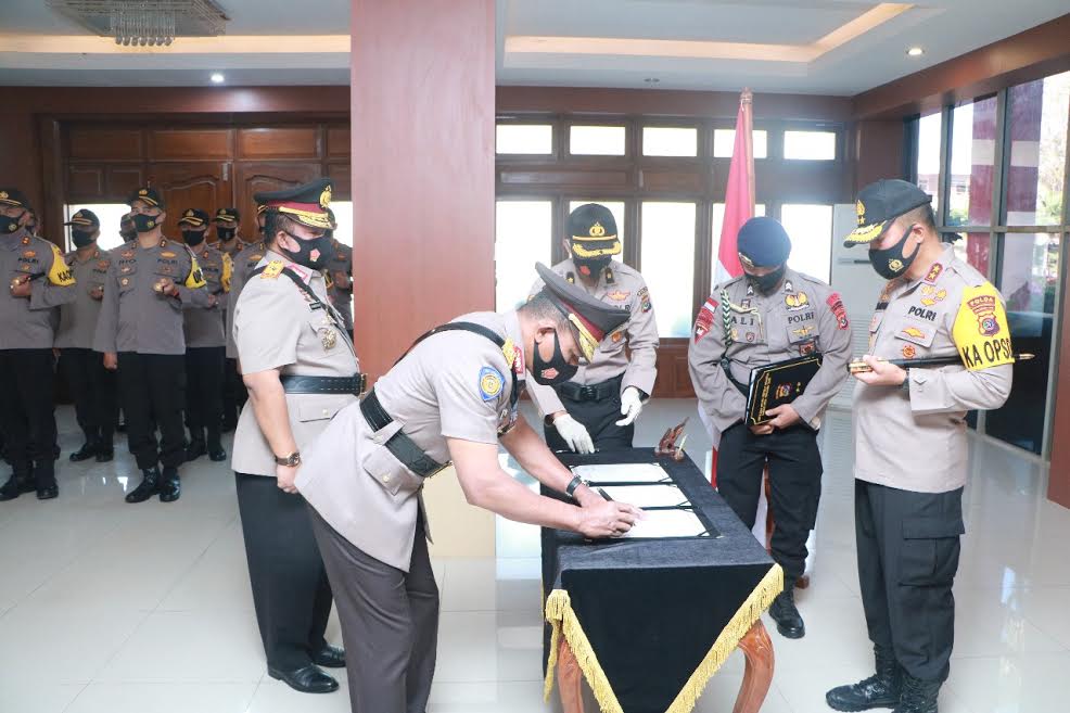 Kapolda Hamidin Pimpin Sertijab Wakapolda NTT