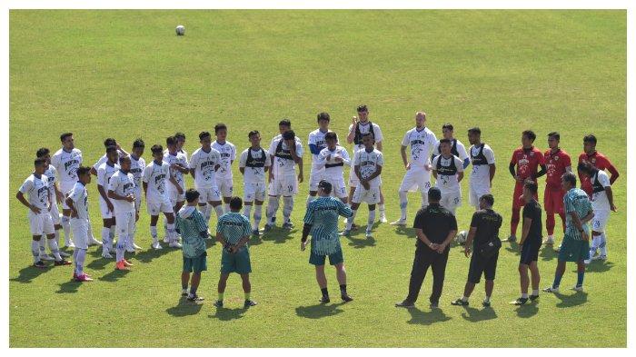 Begini Perhatian Pelatih Persib Bandung terkait Asupan Makanan saat Pemain Puasa Ramadan, Simak