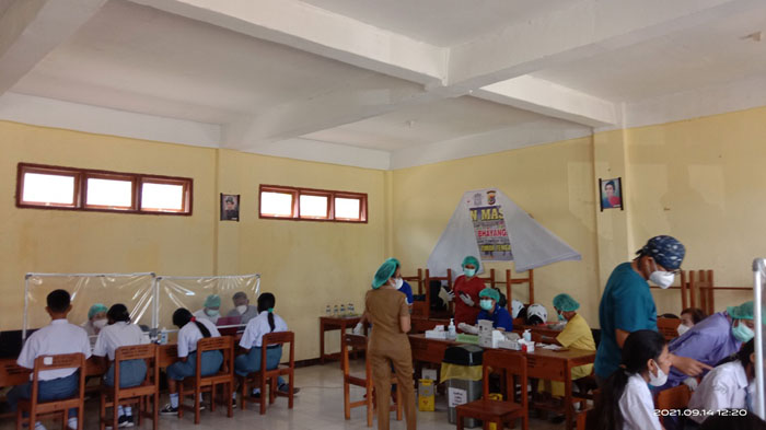 SMAN 1 Kefamenanu Sambut Vaksinasi bagi Siswa