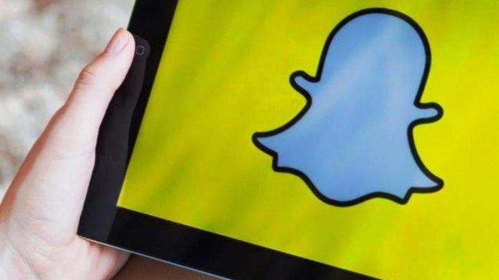 Gadis Ini Dicekik Ayahnya Karena Unggah Foto Bugil di Snapchat