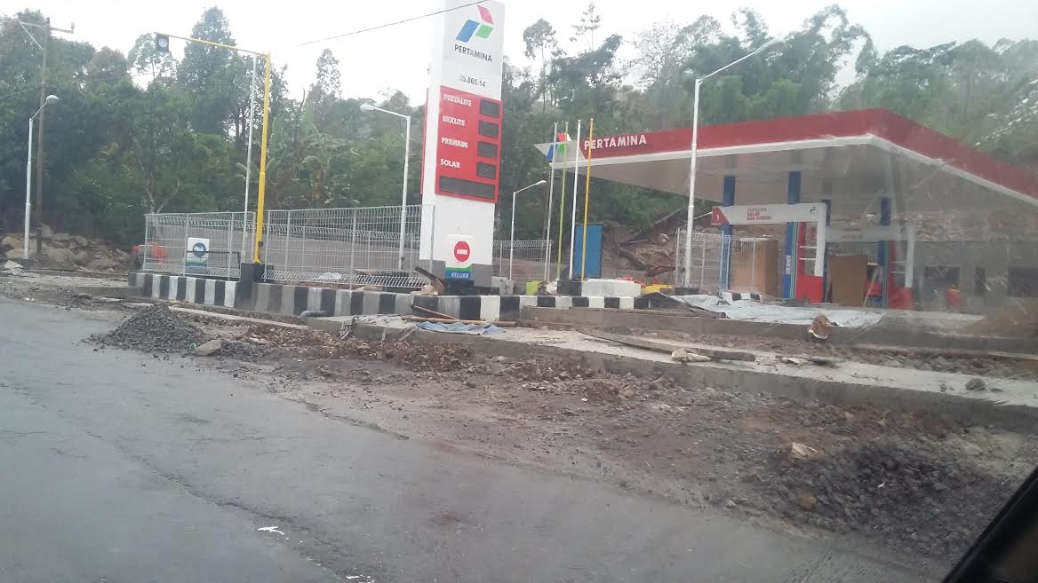 Ini Ungkapan Warga Borong Soal SPBU Mano Mulai Rampung