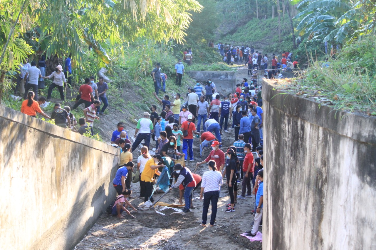 ASN Sumba Timur Kerja Bakti di Bendung Kambaniru, Begini Suasananya, Info
