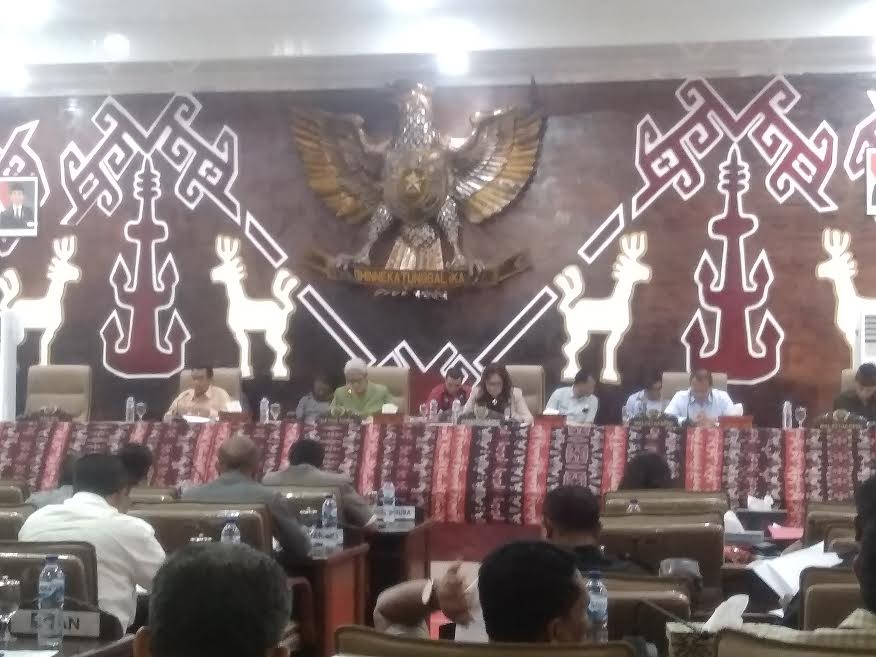 Rapat Paripurna DPRD NTT Ramai Dengan Interupsi
