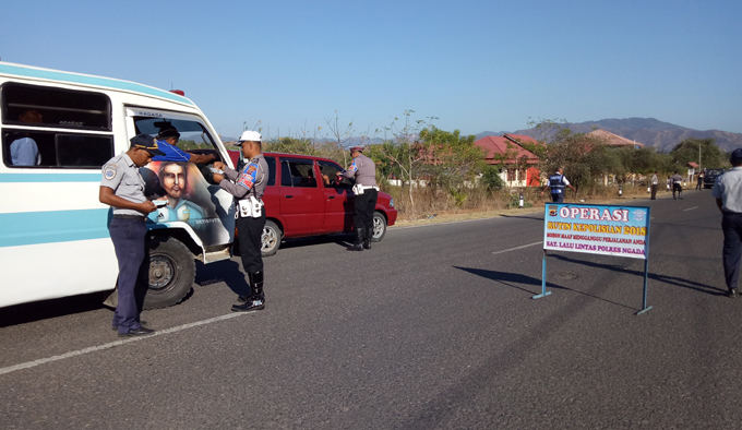 Pengendara Kaget Ada Operasi Gabungan di Mbay