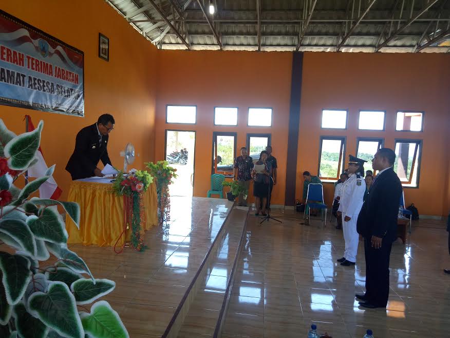 suasana-sertijab-camat-aesesa-selatan-di-jawakisa.jpg