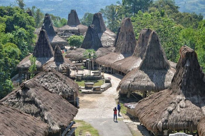 Yuk Kenalan Sama Agama Merapu dan Indahnya Kampung Adat Praijing Sumba Barat, Bikin Kagum