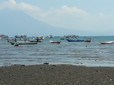 Teluk Lewoleba Tak Bisa Ditutup
