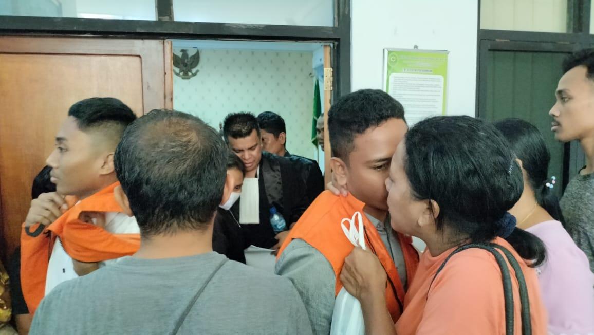 Richie dan Alan Terdakwa Kasus Pembunuhan Transpuan Desy Tafuli Dituntut 11 Tahun Penjara