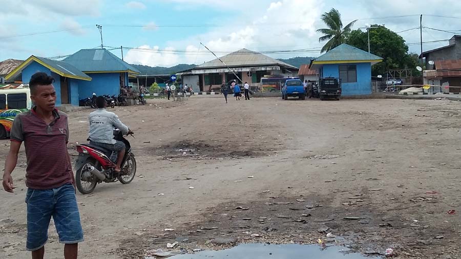 Dishub Gelar Operasi Penertiban PKL, Terminal Weetabula, SBD Lengang