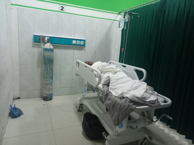 Tak Sadarkan Diri Nenek Berusia 67 Tahun Ditemukan di Kali Lirikelan, Sikka