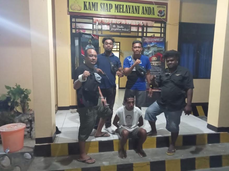 tim-buser-dari-polres-ngada-dan-malaka.jpg