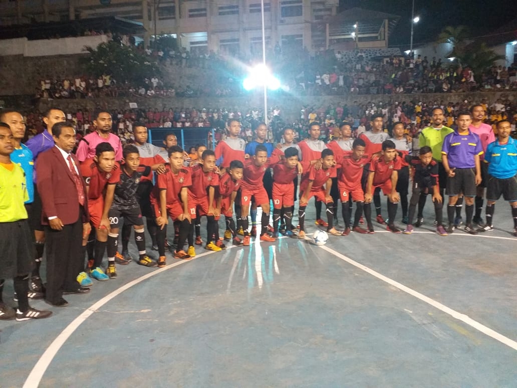 Wow! SMPN 1 Ende Rebut Piala Kemerdekaan