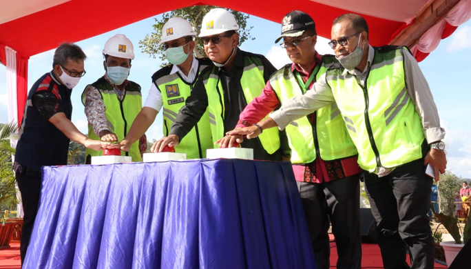 Tinjau Bendungan Temef di TTS, Wagub Josef Nae Soi Ajak Masyarakat Beri Dukungan Penuh