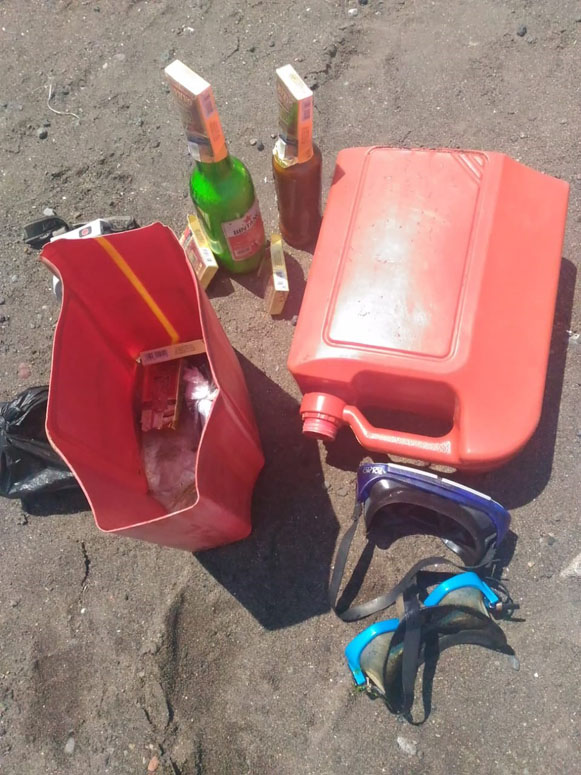 Tujuh Barang Bukti Diamankan Posmat TNI AL Flores Timur, Ada Sisa Bom Ikan dan Obat Nyamuk