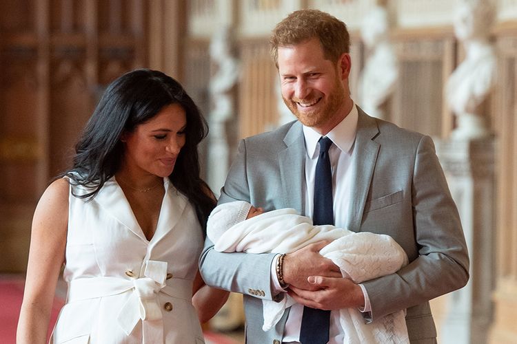 Lihat Alasan Megan Markle dan Pangeran Harry Mundur dari Anggota Keluarga Inggris, Simak YUK