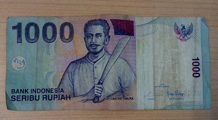 Kancing Baju Kapitan Pattimura pada Uang Pecahan Rp 1.000 Ternyata Ada Gambar Aneh. Coba Lihat!