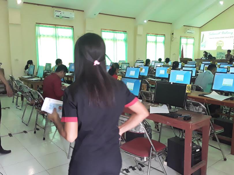 Sesi Pertama Tes CPNS 100 Orang, Tidak Ada yang Lolos