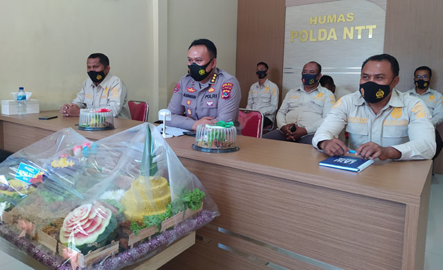 Upacara Ulang Tahun Humas Polri ke-69 Dilaksanakan Secara Virtual di Polda NTT