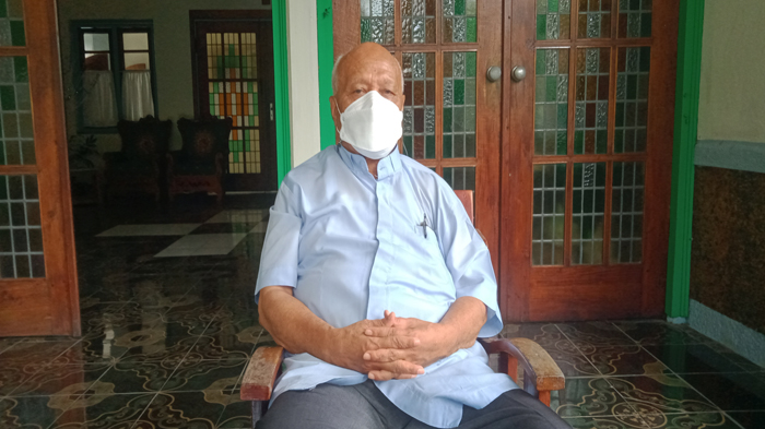 uskup-larantuka-imbau-pastor-paroki-terapkan-prokes-covid-19-saat-misa-natal.jpg