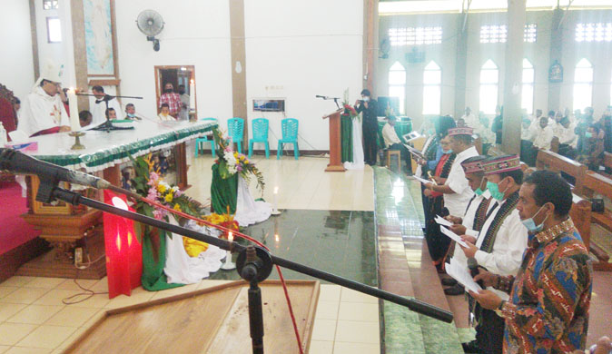 Perayaan Misa di Paroki Roh Kudus & Paroki Wae Sambi Labuan Bajo Dihentikan Sementara