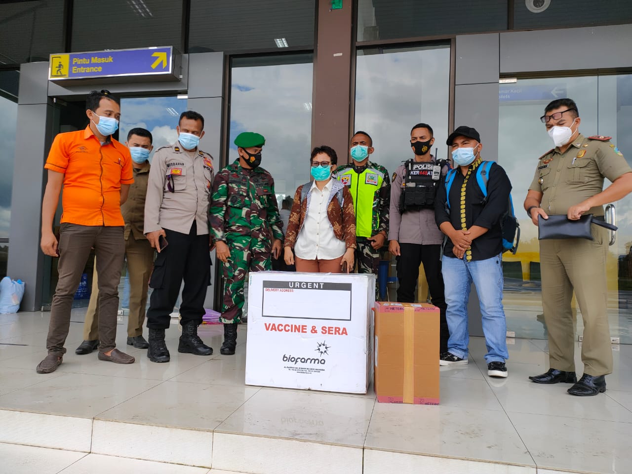 Satgas Covid-19 Manggarai Timur Distribusi 230 Vial Vaksin Covid-19 Tahap II ke Puskesmas