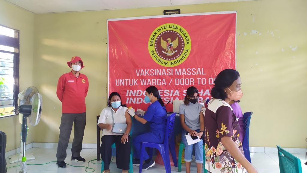 Gelar Vaksinasi Massal di Kelurahan Hambala, BINDA NTT Dapat Apresiasi Warga