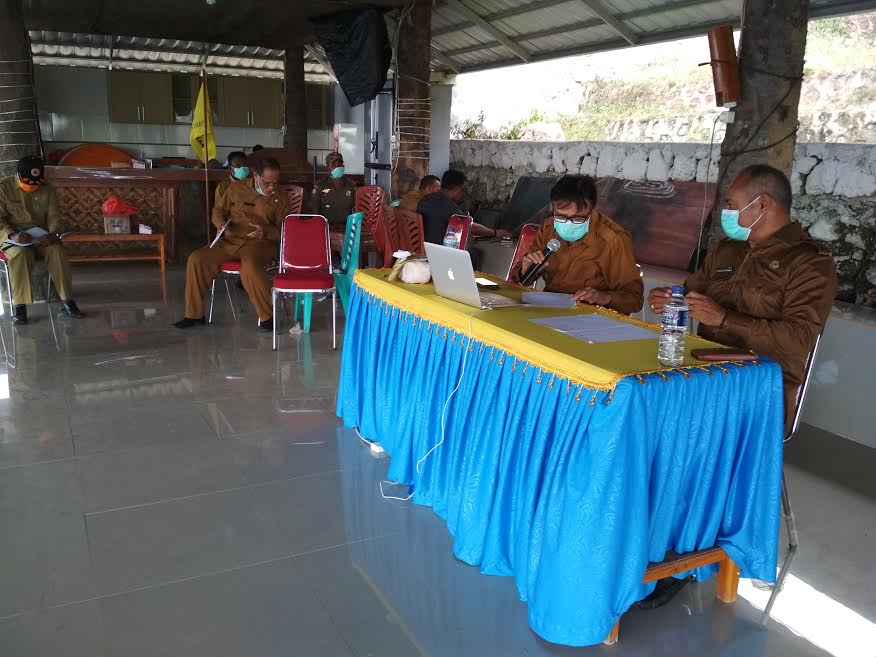 Bupati Lembata Tegur Para Camat yang Tidak Ikut Vicon Covid-19