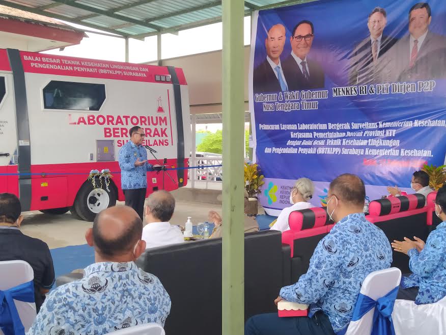 Wagub NTT Josef A.Nae Soi Luncurkan Mobil Laboratorium Bergerak Surveilans, Begini Pesan Kemenkes