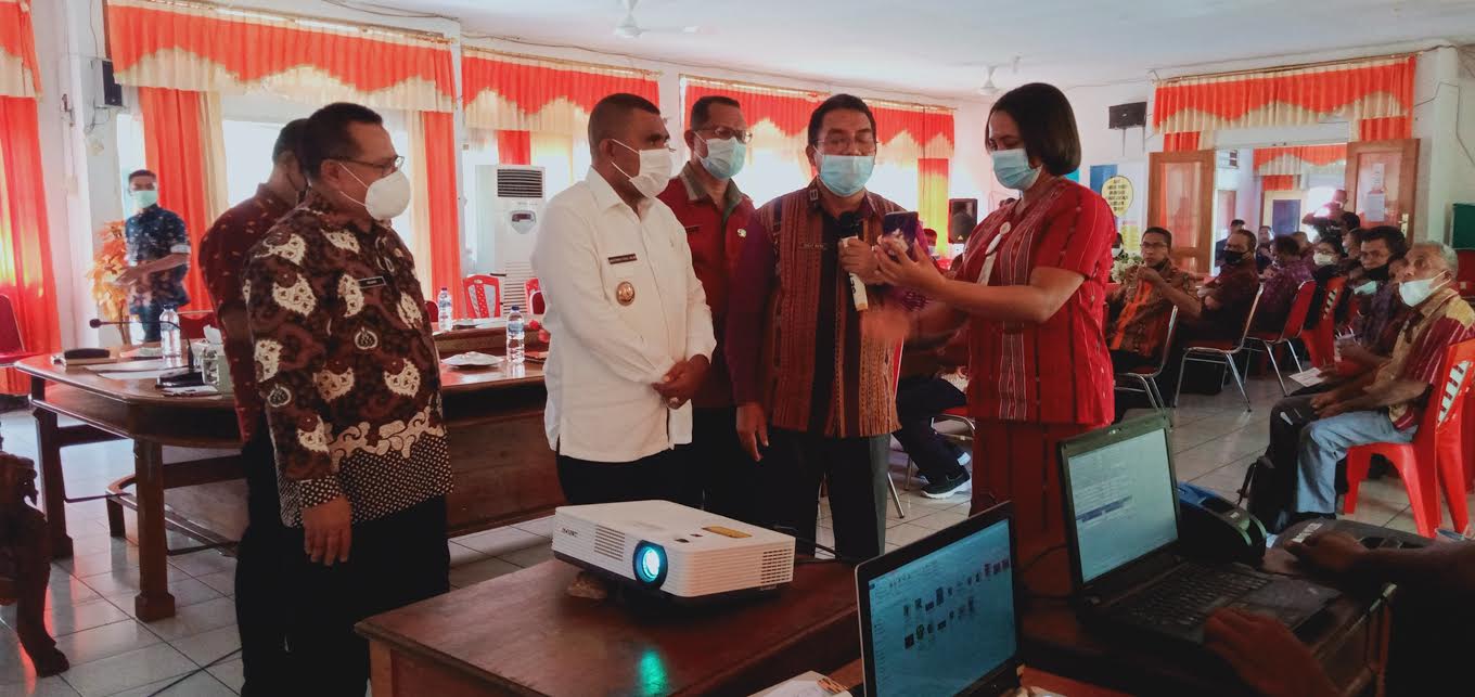 Pemda Flores Timur Launching Program Gempar dan Pembayaran Pajak Online