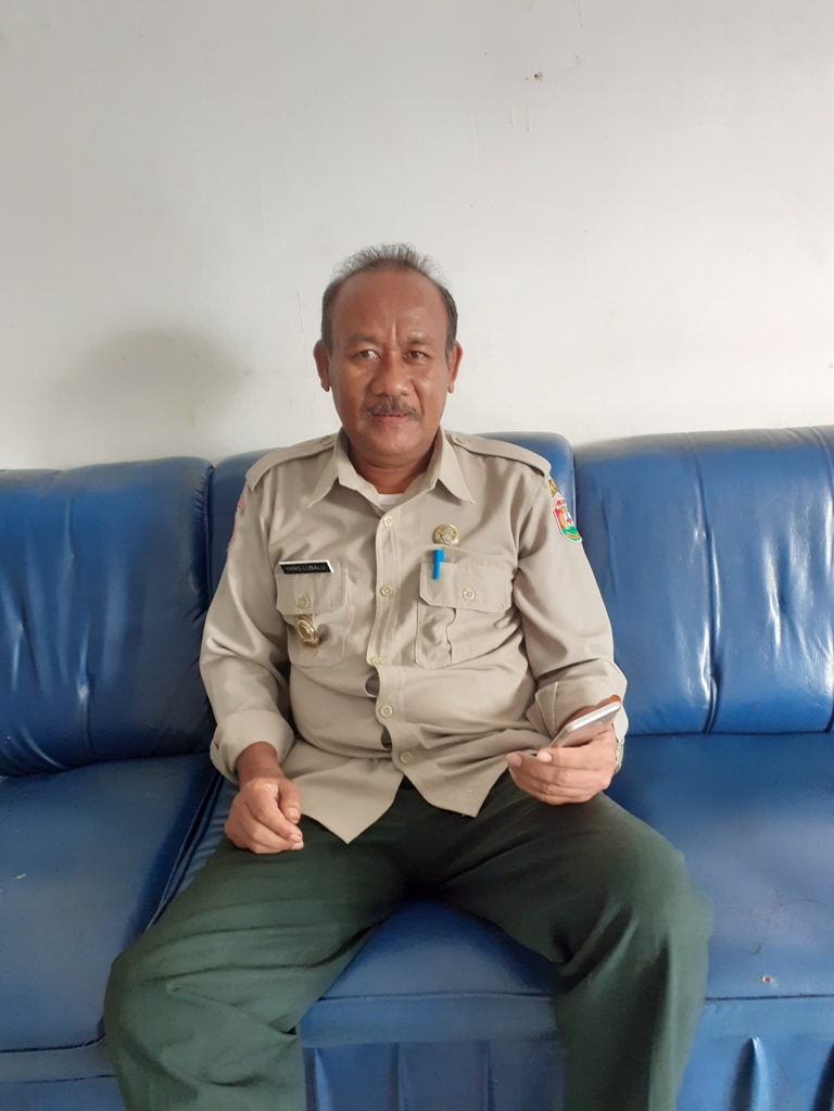 wakil-sekretaris-tim-covid-19-sumba-barat-yang-juga-adalah-kepala-bpbd-yanis-lubalu.jpg
