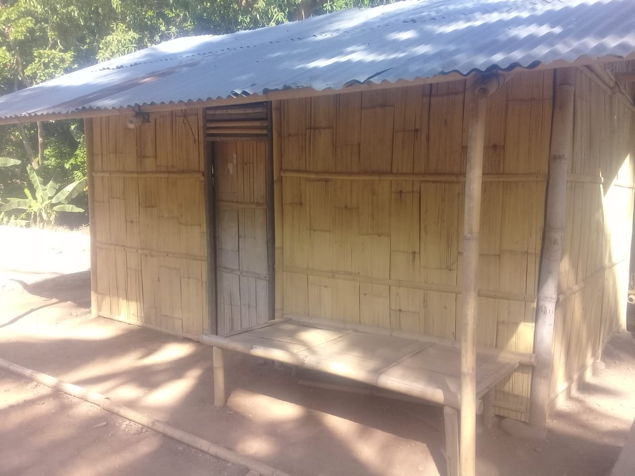 Air Tangki di Wolonterang Rp 600 Ribu, Krisis Air di Desa Wolonterang, Warga Jalan Kaki keMata Air