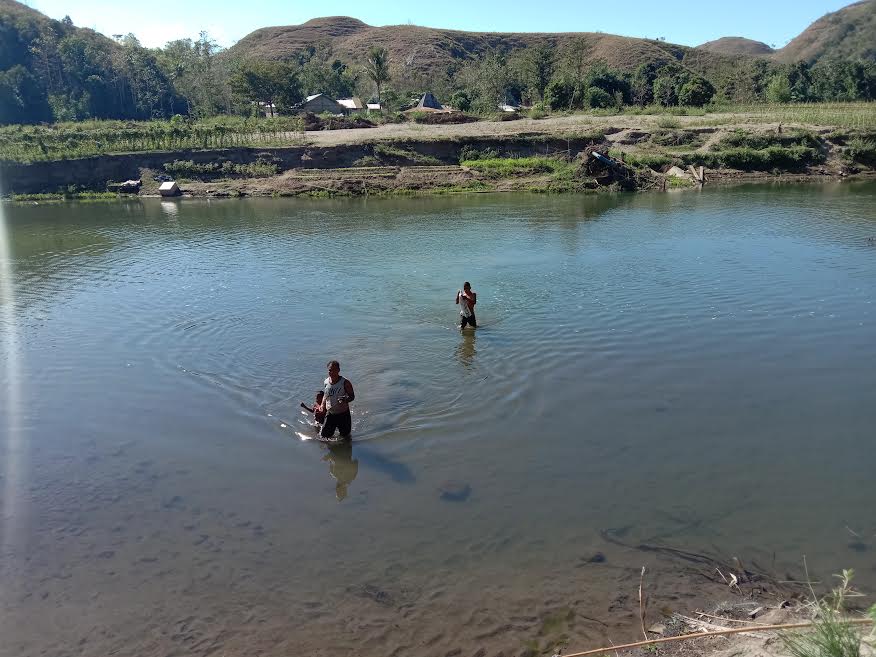 Jembatan Gantung Waturumbing Kiritana Sumba Timur Ambruk
