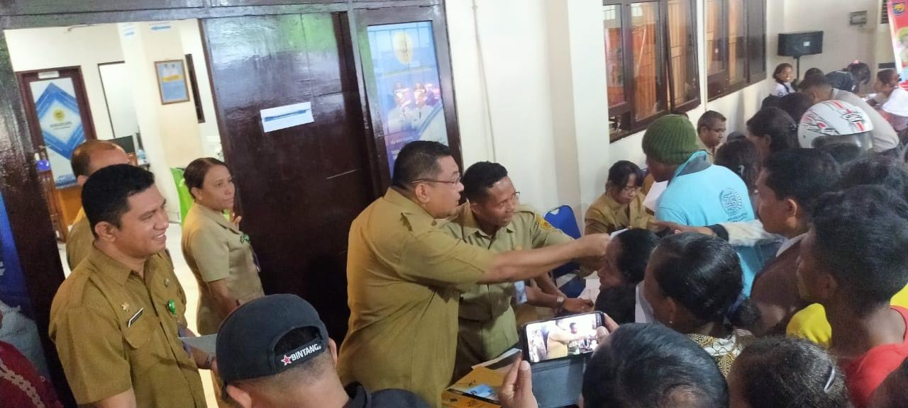 Jefri Riwu Kore : 40 Ribu Warga Kota Kupang Terima E KTP, 200 Juta Rupiah Beli Blanko