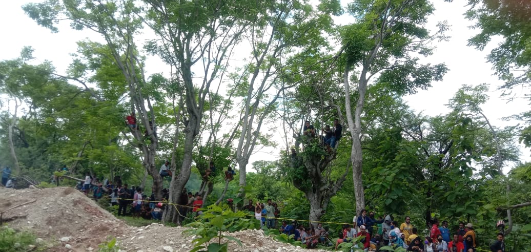 Rekonstruksi Pembunuhan Astri Lael Hari Kedua Rabu 22 Desember 2021, Warga Padati TKP di Penkase