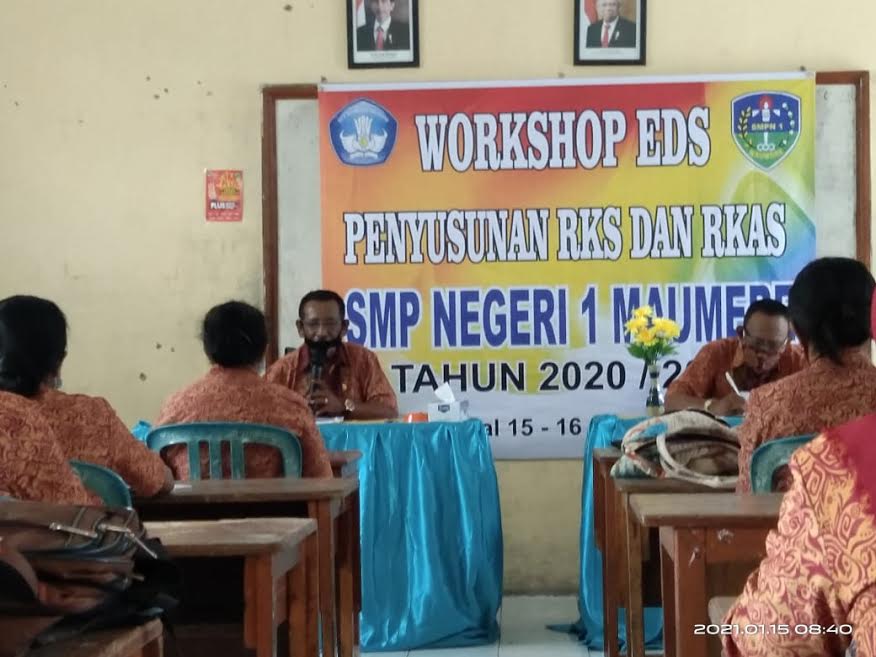Selama 2 Hari, SMPN 1 Maumere Berhasil Susun EDS, RKS dan RKAS