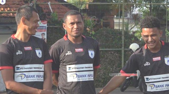 Pelatih Pangeran Biru Robert Alberts Janji Balikkan Keadaan di Laga Selanjutnya