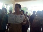 18-guru-sekolah-luar-biasa-slb_20170613_104941.jpg