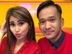 Ada-artis-yang-menghujat-Ayu-Ting-Ting-Tapi-saat-bertemu-cipika-cipiki.jpg