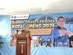 Ambrosius-Kodo-memberi-sambutan-pada-kegiatan-di-SMAN-5-Kupang.jpg