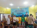 Ansy-Lema-serahkan-bantuan.jpg