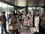 Antusiasme-para-pengunjung-dalam-event-Takuju-Market-yang-berlokasi-di-UMERA-Coffee.jpg