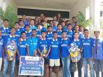 BMP-FC-berpose-bersama-sejumlah-pejabat-daerah-di-Kantor-Bupati-Flores-Timur.jpg