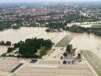 Banjir-Italia-Utara-di-Emilia-Romagna_01.jpg
